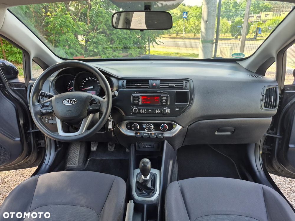 Kia Rio 1.4 Dream Team Edition - 19
