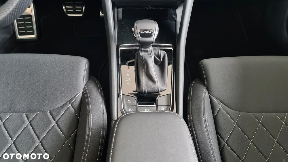 Skoda Karoq 1.5 TSI ACT Sportline DSG - 15