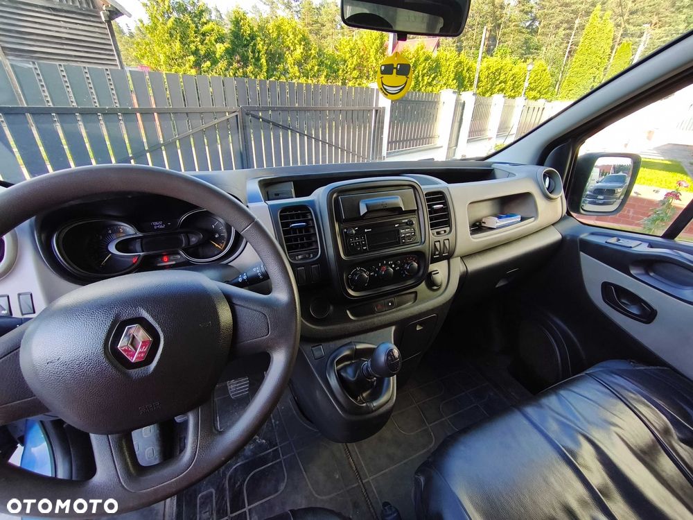 Renault Trafic - 2