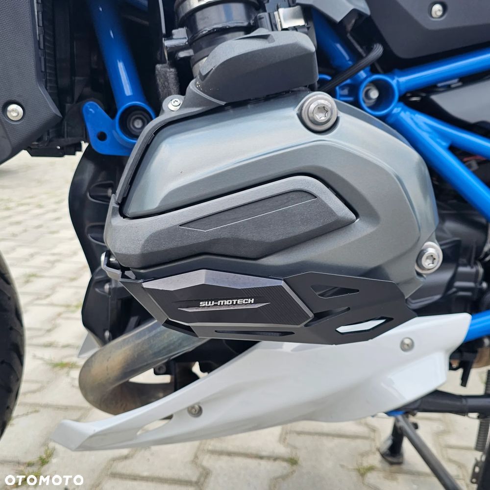 BMW R - 12