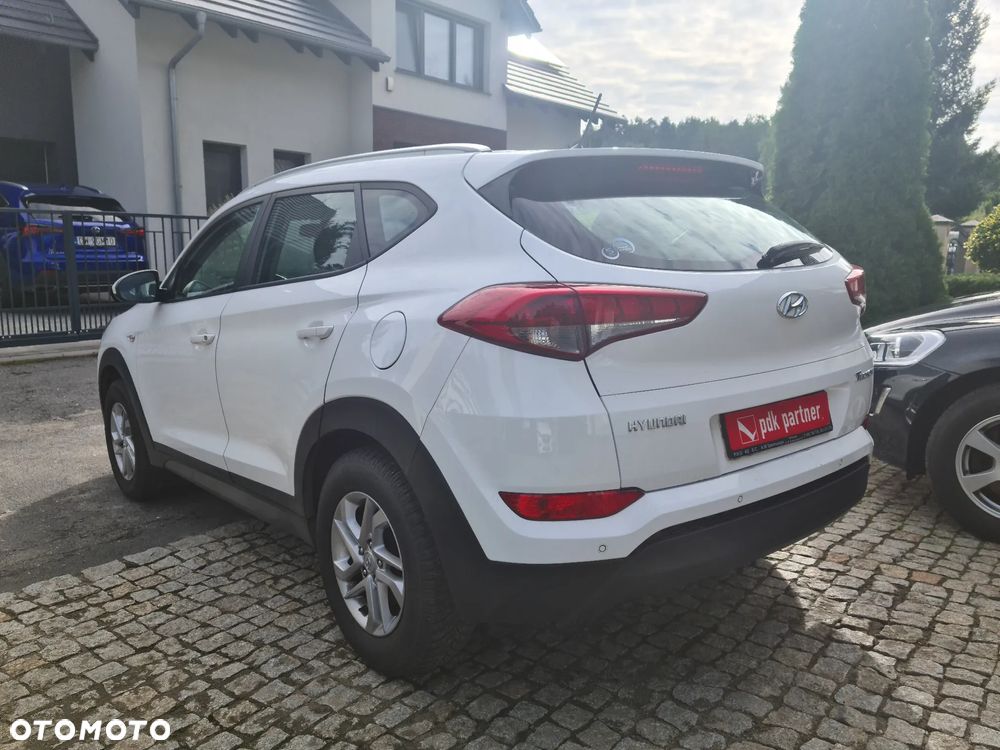 Hyundai Tucson blue 1.7 CRDi 2WD Style - 18