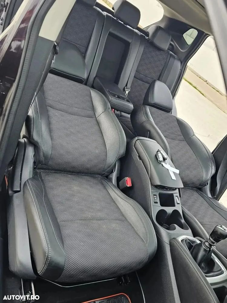 Nissan Qashqai 1.6 DCI Start/Stop 4X4-i Tekna - 11