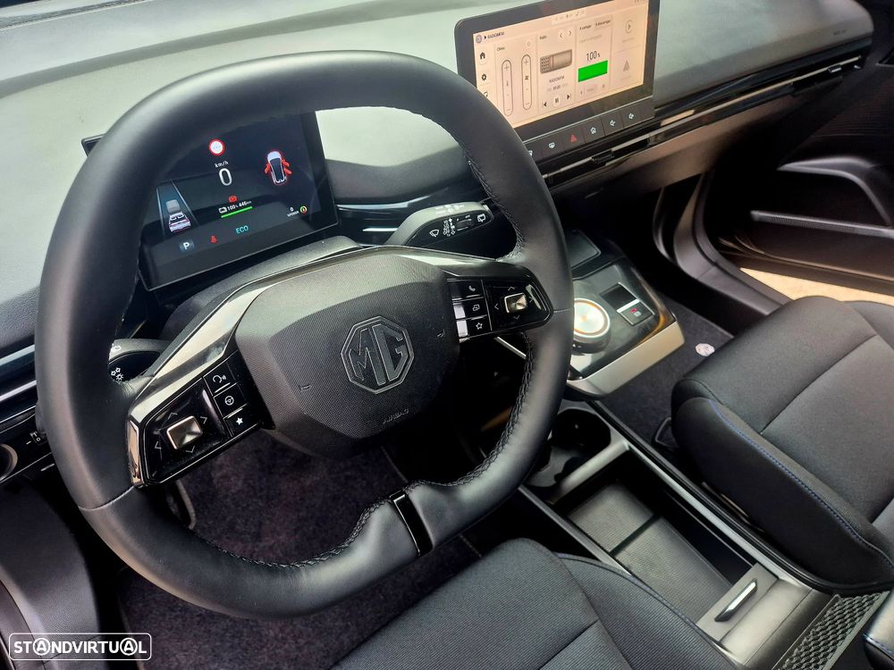 MG MG4 4 Luxury 64 kWh - 24