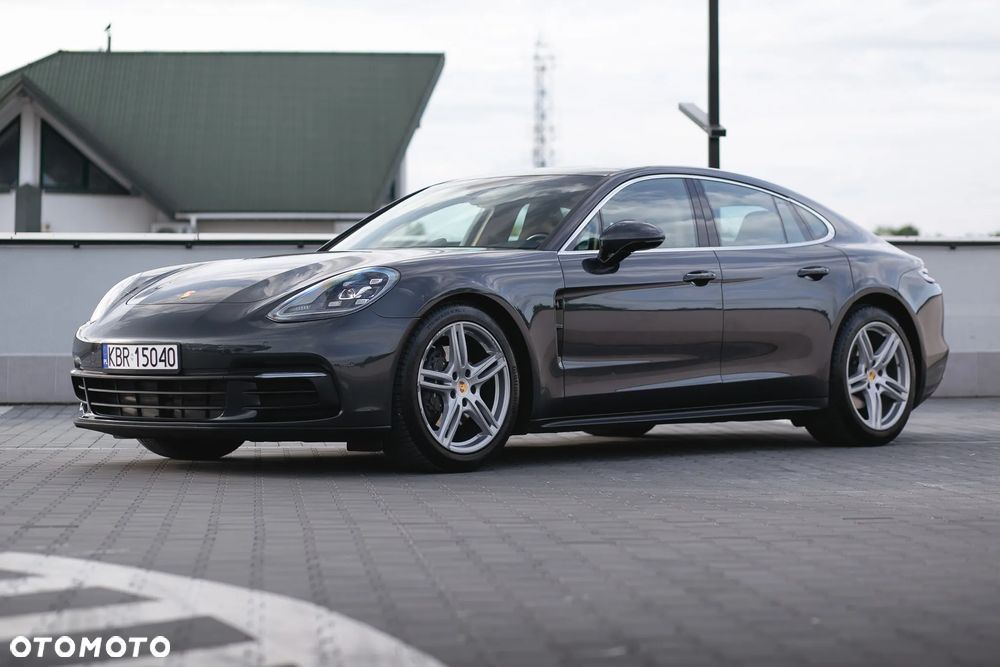 Porsche Panamera 4 - 4