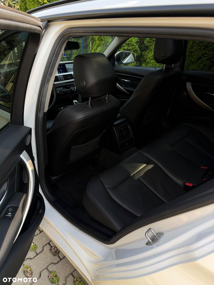 BMW Seria 3 330i Luxury Line sport - 5