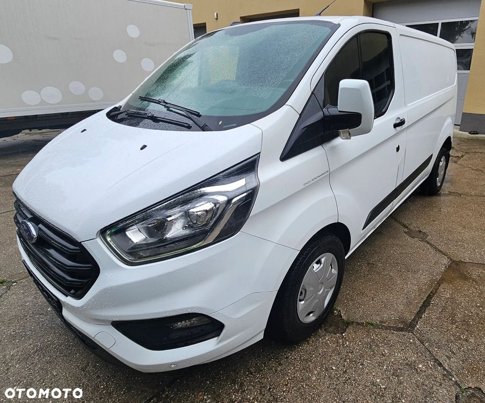 Ford TRANSIT CUSTOM - 2