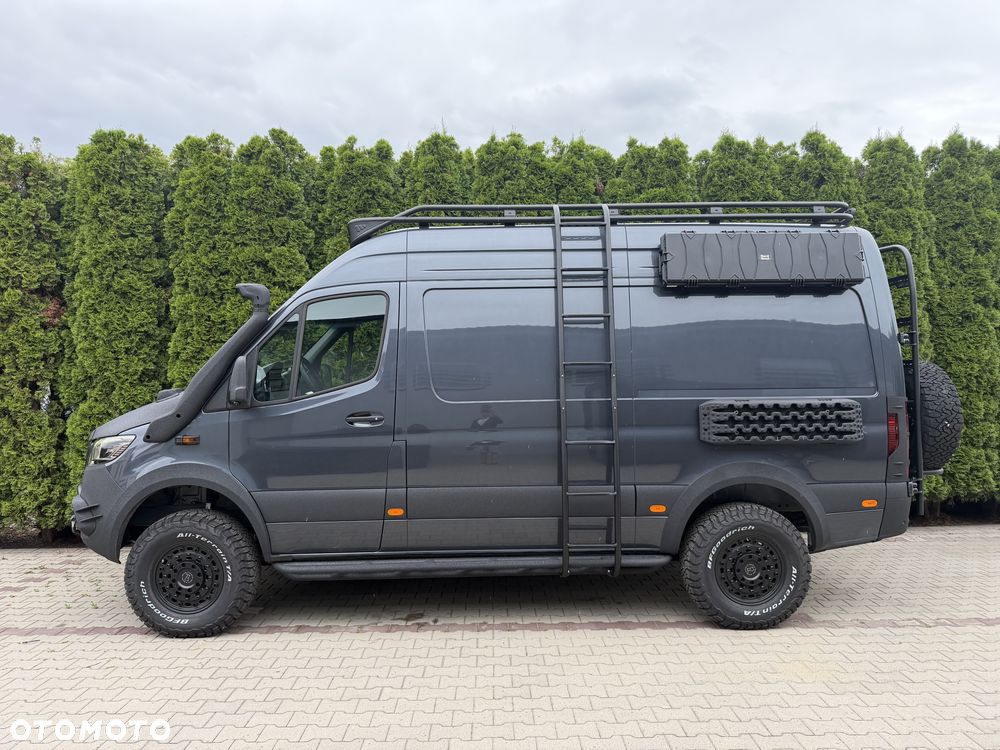 Mercedes-Benz Sprinter - 4