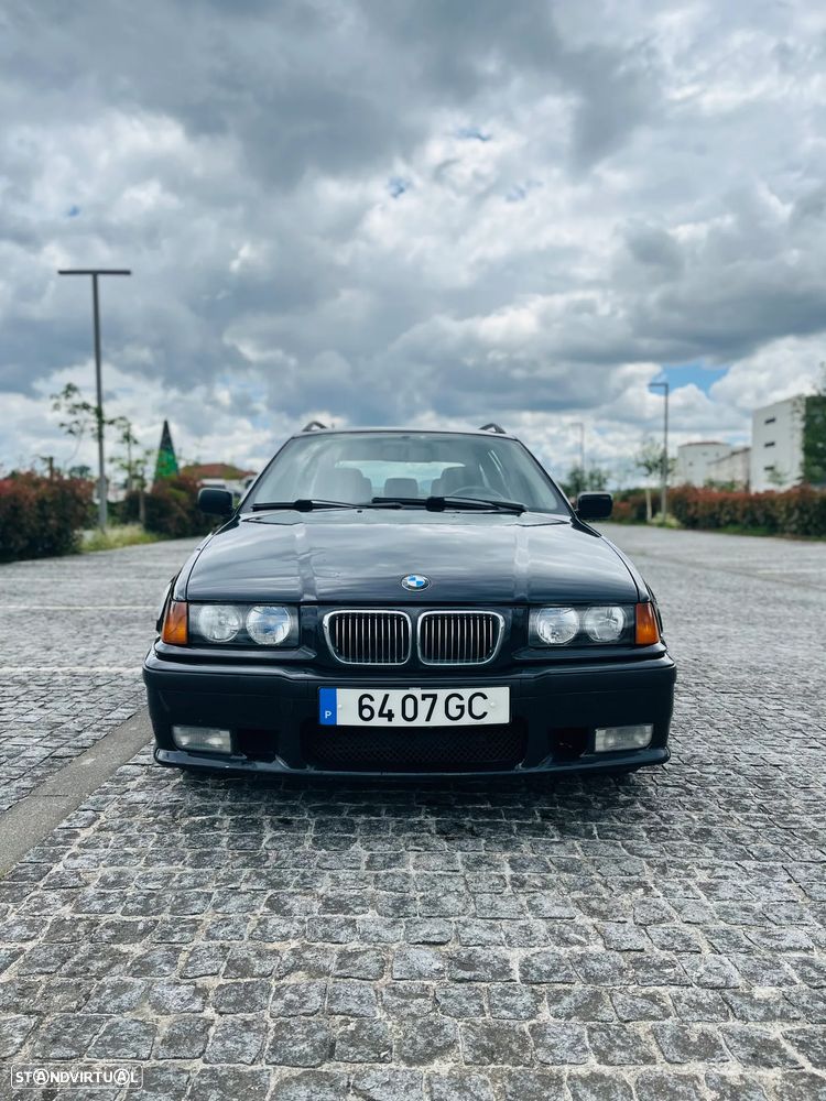 BMW 318 tds Touring Sport - 2