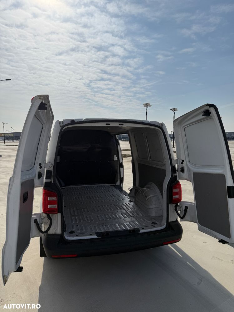 Volkswagen Transporter - 8