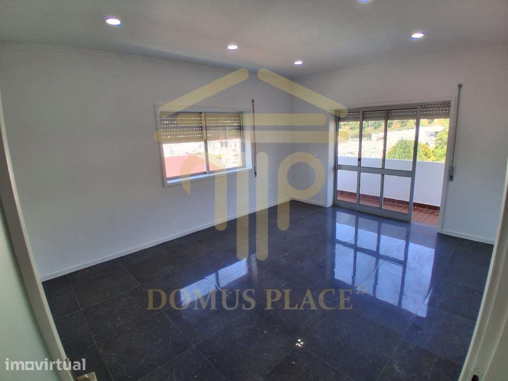 Apartamento T3 Renovado com 3 Frentes, Varandas e Garagem em Fânzer... - Grande imagem: 2/21