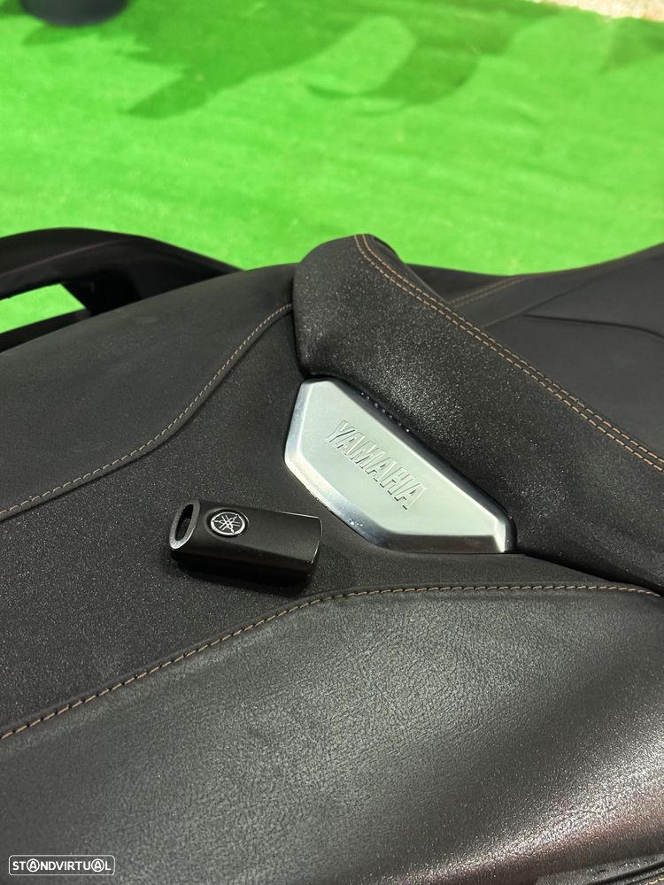 Yamaha X-Max Tech Max - 5