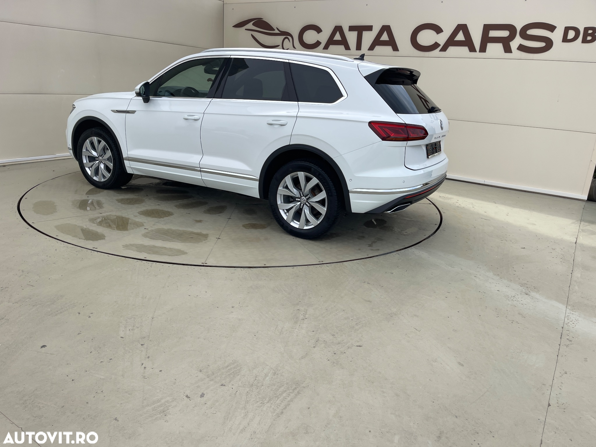 Volkswagen Touareg 3.0 V6 TDI 4Motion DPF Automatik Elegance - 9