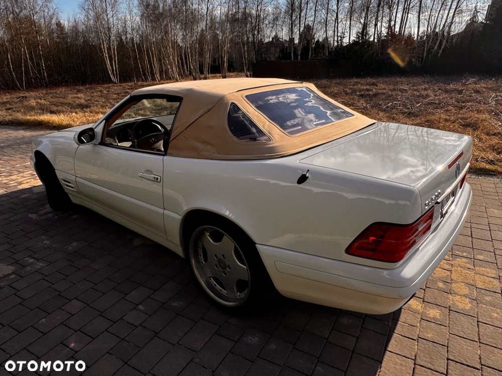Mercedes-Benz SL - 15