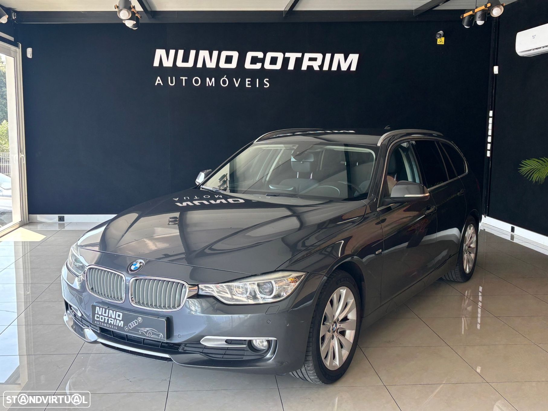 BMW 320 d Touring Auto Line Modern - 1