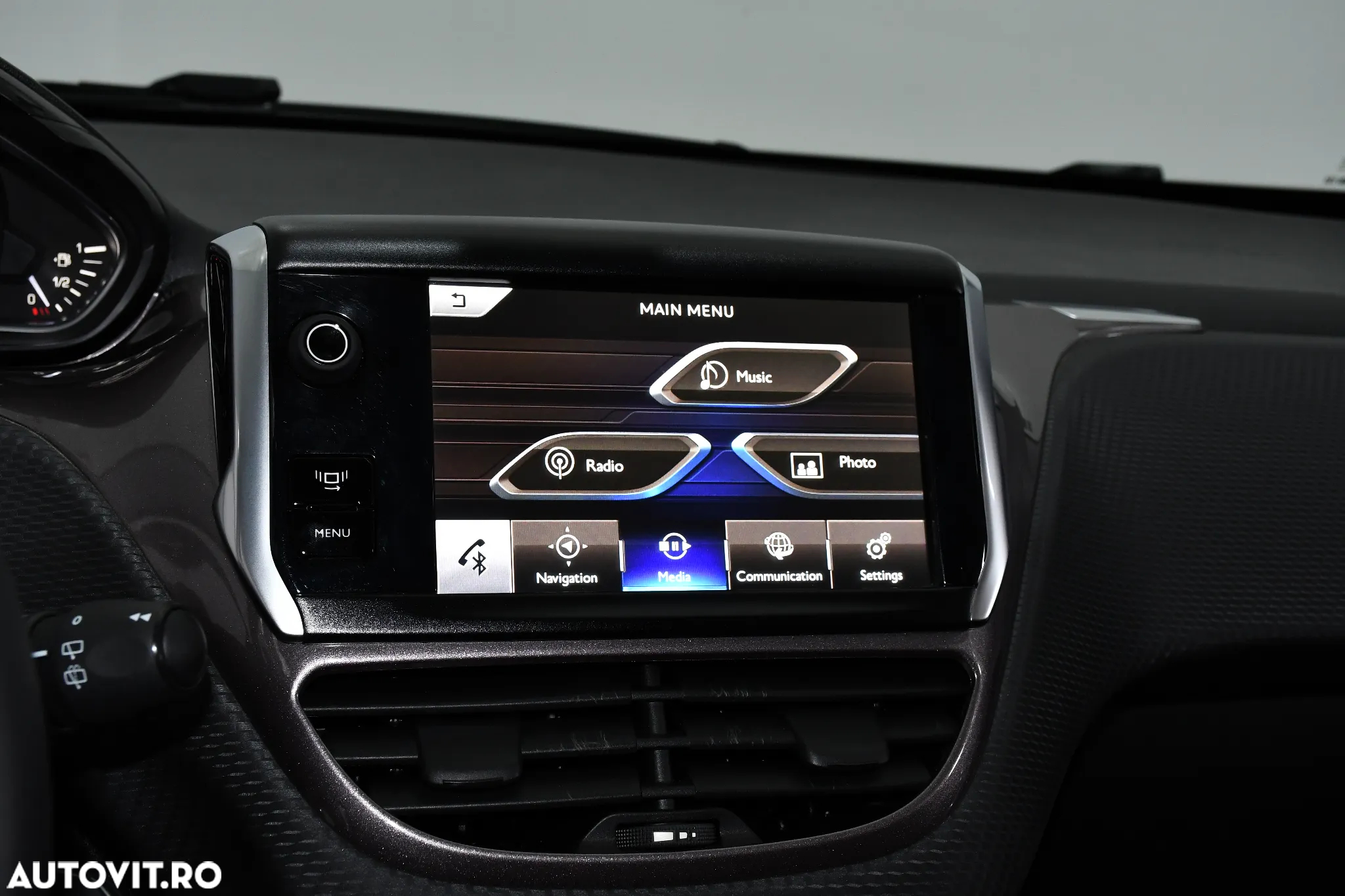 Peugeot 2008 1.2 e-VTi STT ETG Allure - 23