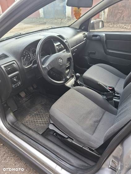 Opel Astra - 8