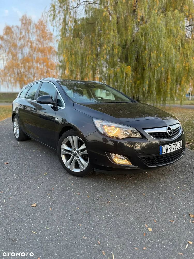 Opel Astra 1.6 T Sport - 1