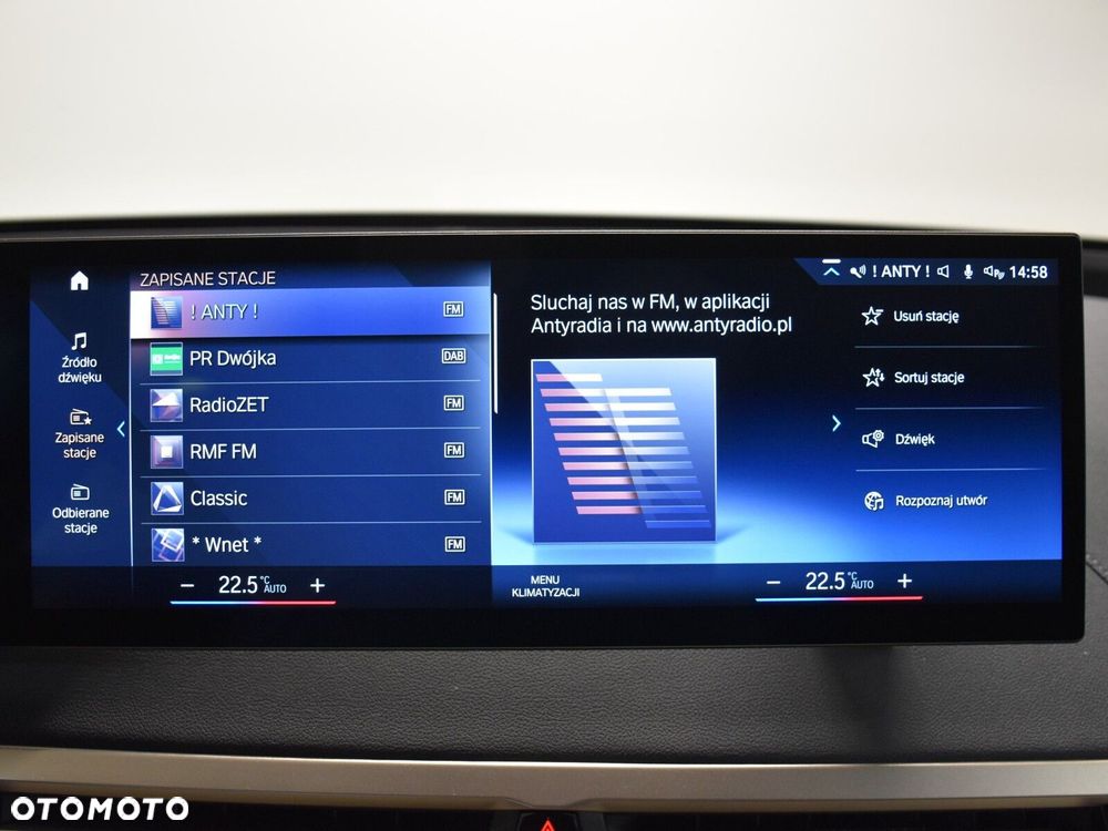 BMW iX xDrive40 76.6kWh Signature - 24