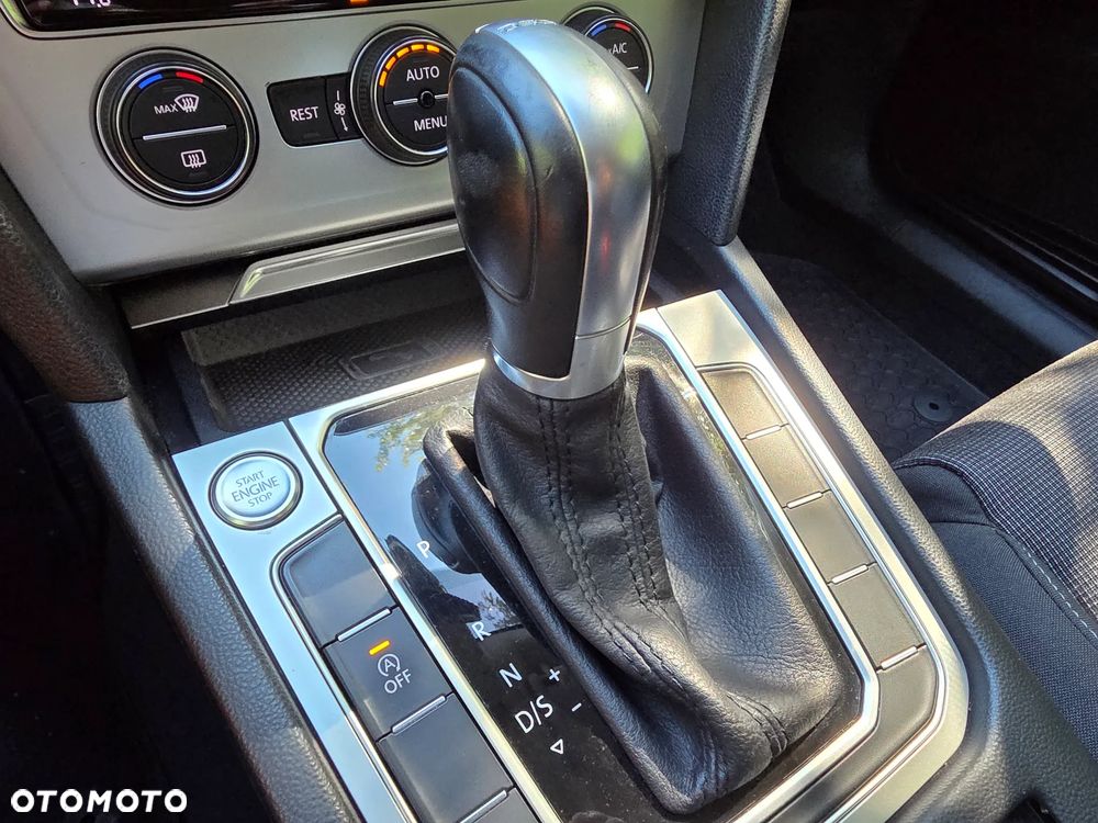Volkswagen Passat 1.8 TSI BMT Comfortline DSG - 22