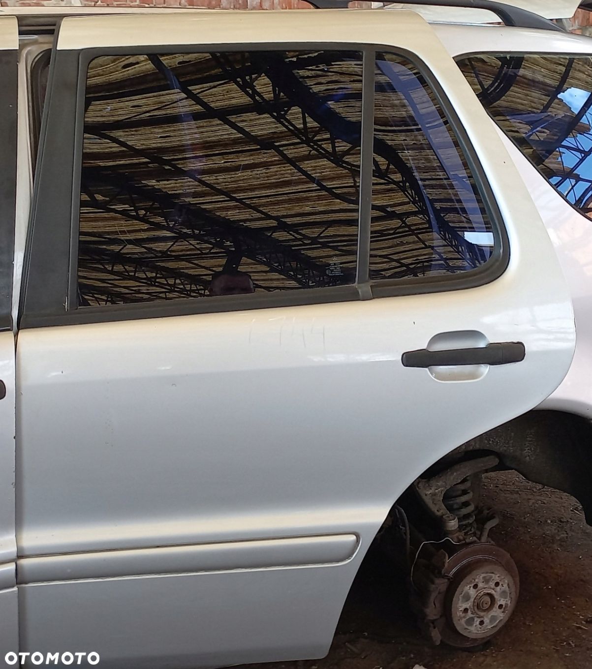 DRZWI TYLNE LEWE MERCEDES-BENZ ML I W163 - 1