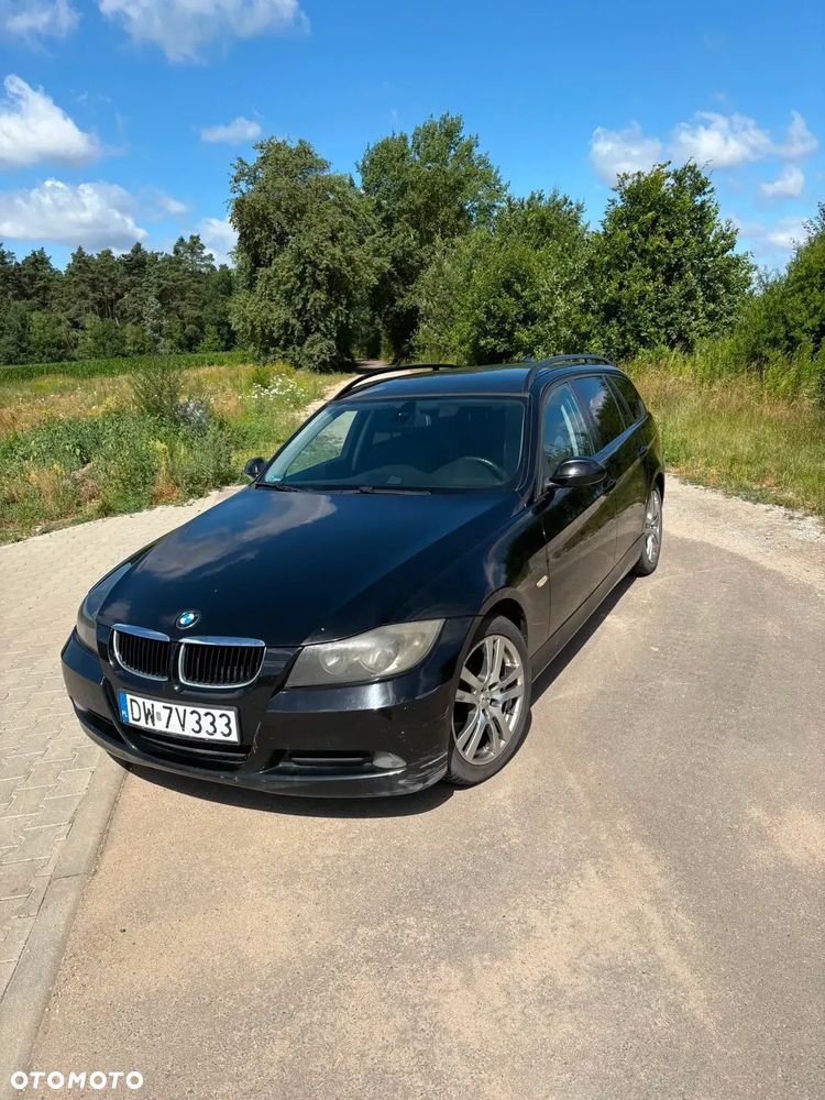 BMW Seria 3 318d - 1