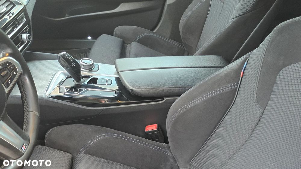 BMW Seria 5 520d M Sport - 12