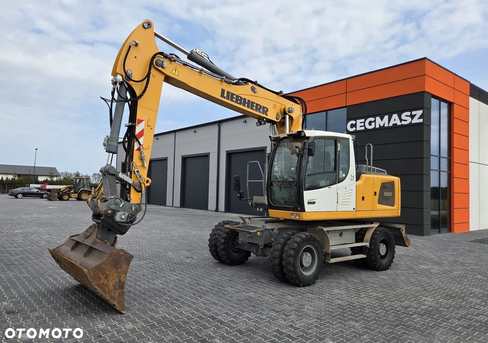 Liebherr A920 / z Niemiec / Stan idealny / - 1
