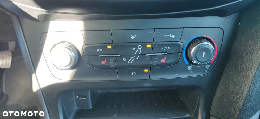 Ford Focus - 18