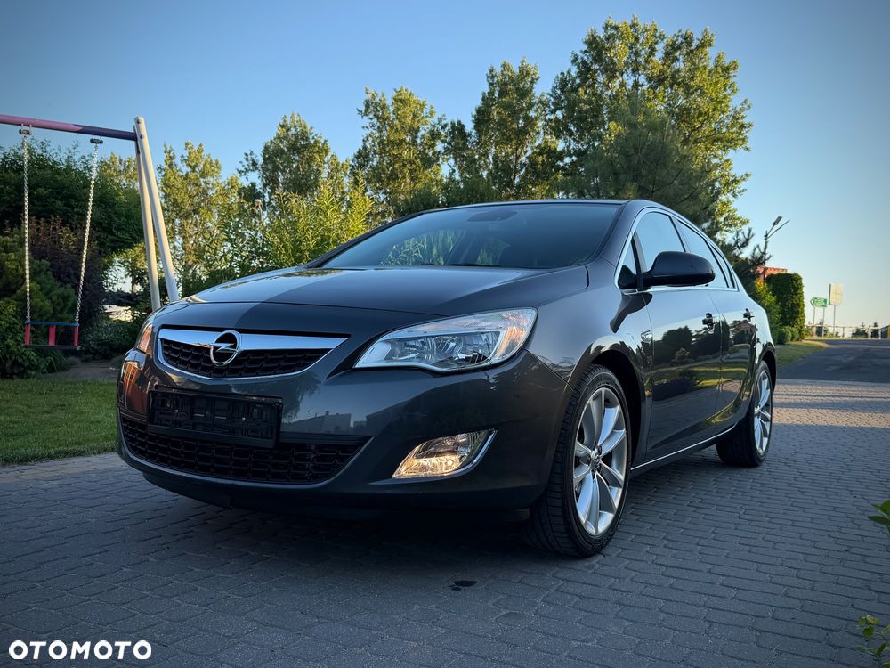 Opel Astra 1.4 T Cosmo - 5