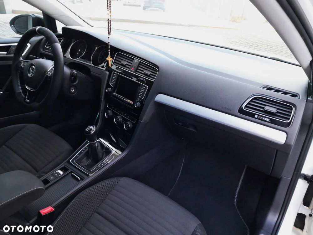 Volkswagen Golf 2.0 TDI BlueMotion Technology Cup - 30