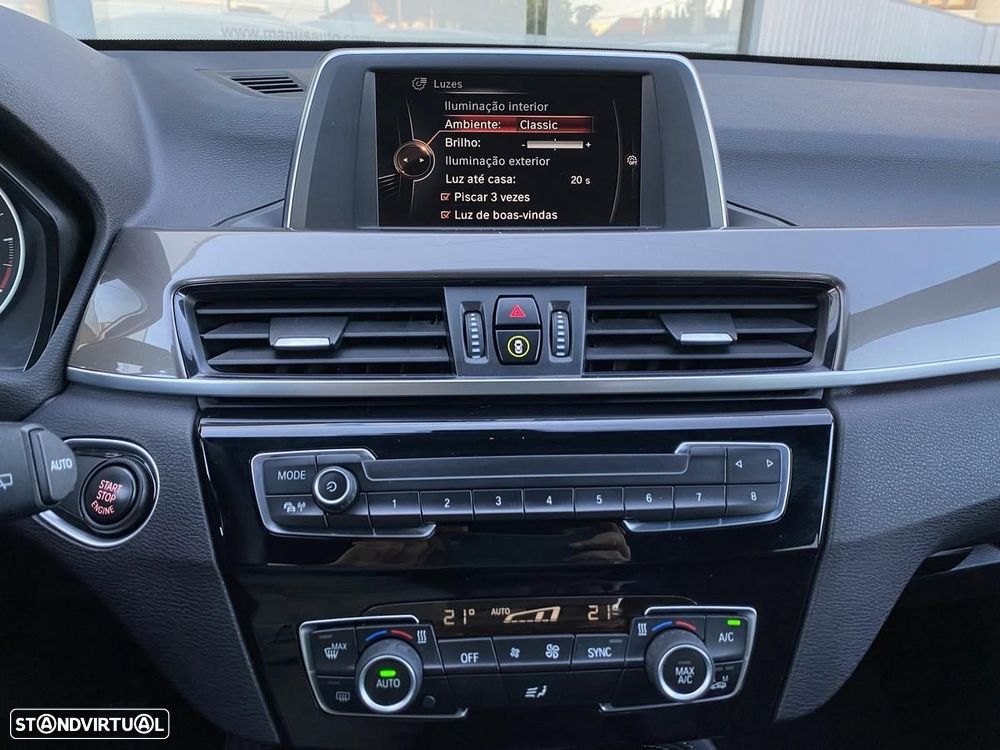 BMW X1 16 d sDrive Line xLine - 28