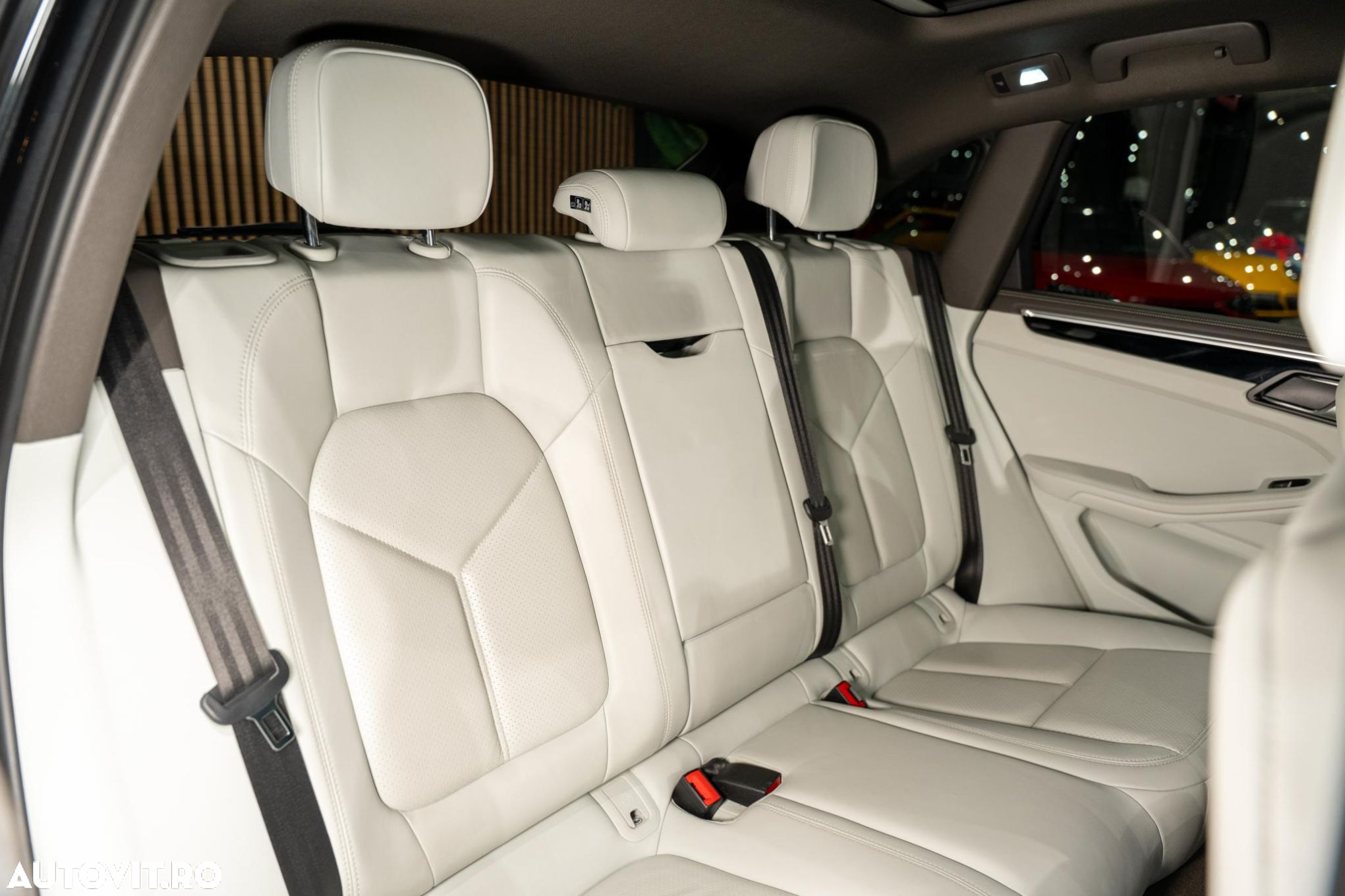 Porsche Macan - 17