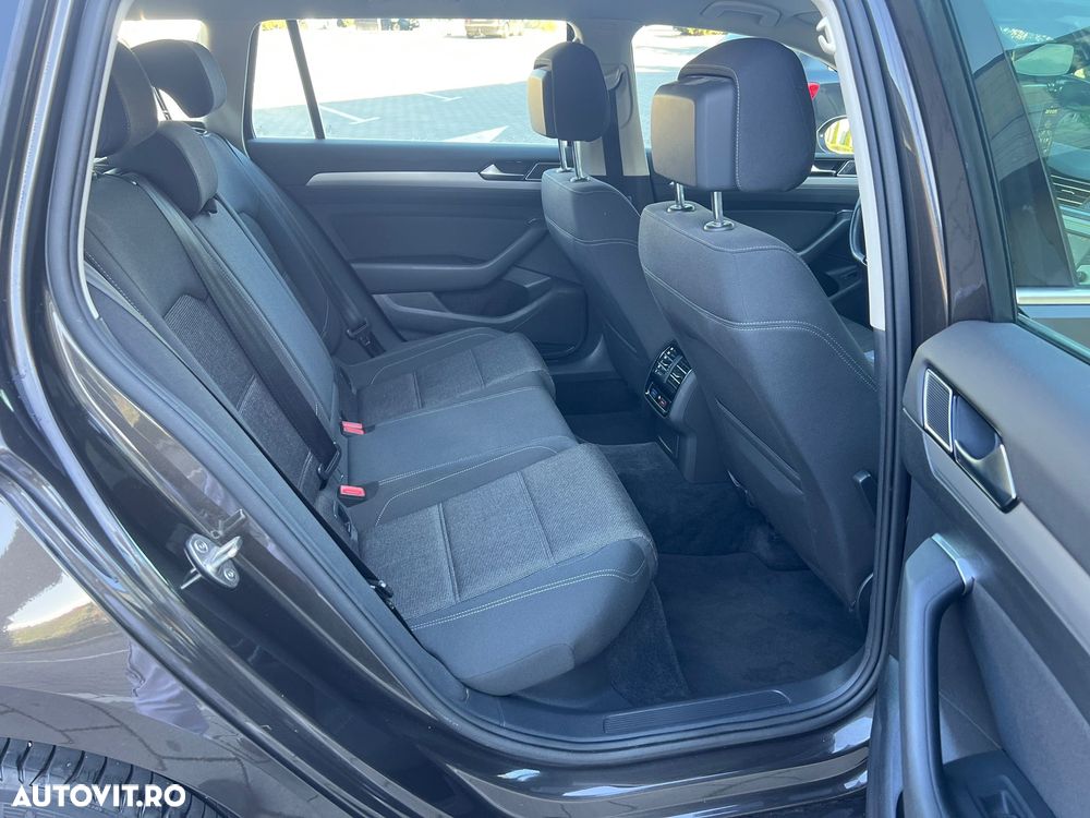 Volkswagen Passat Variant 2.0 TDI DSG Comfortline - 8