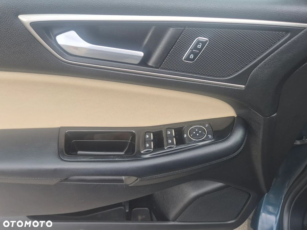 Ford Edge - 10