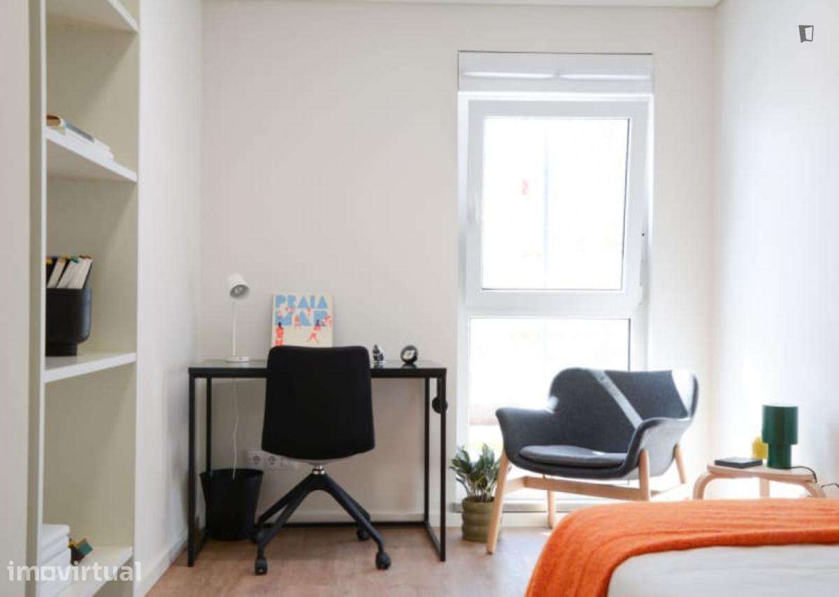 Quarto - localizado em Cedofeita Porto - Grande imagem: 2/3