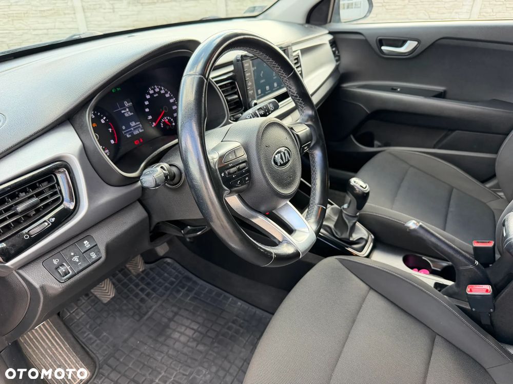Kia Rio 1.4 L - 16