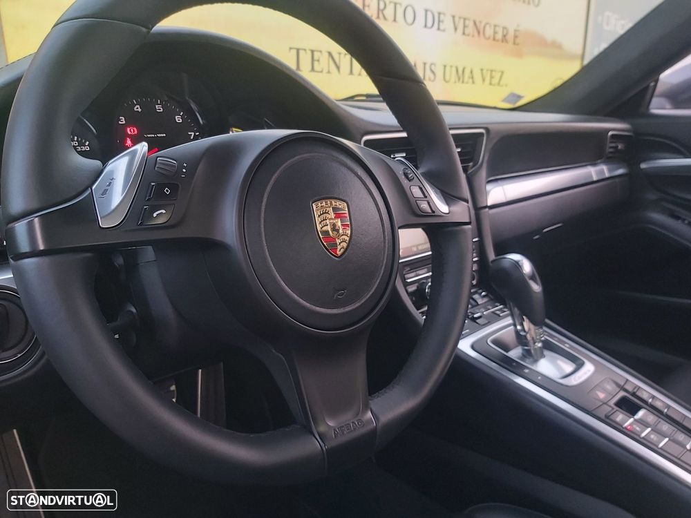 Porsche 911 (991) - 30