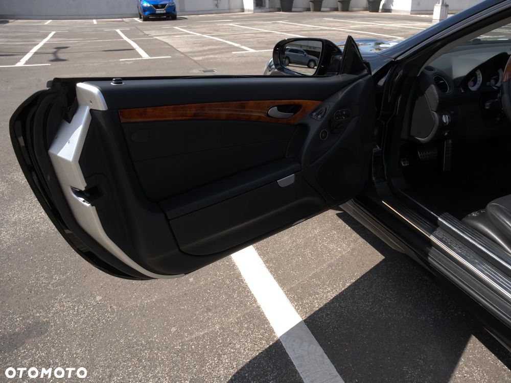 Mercedes-Benz SL - 16