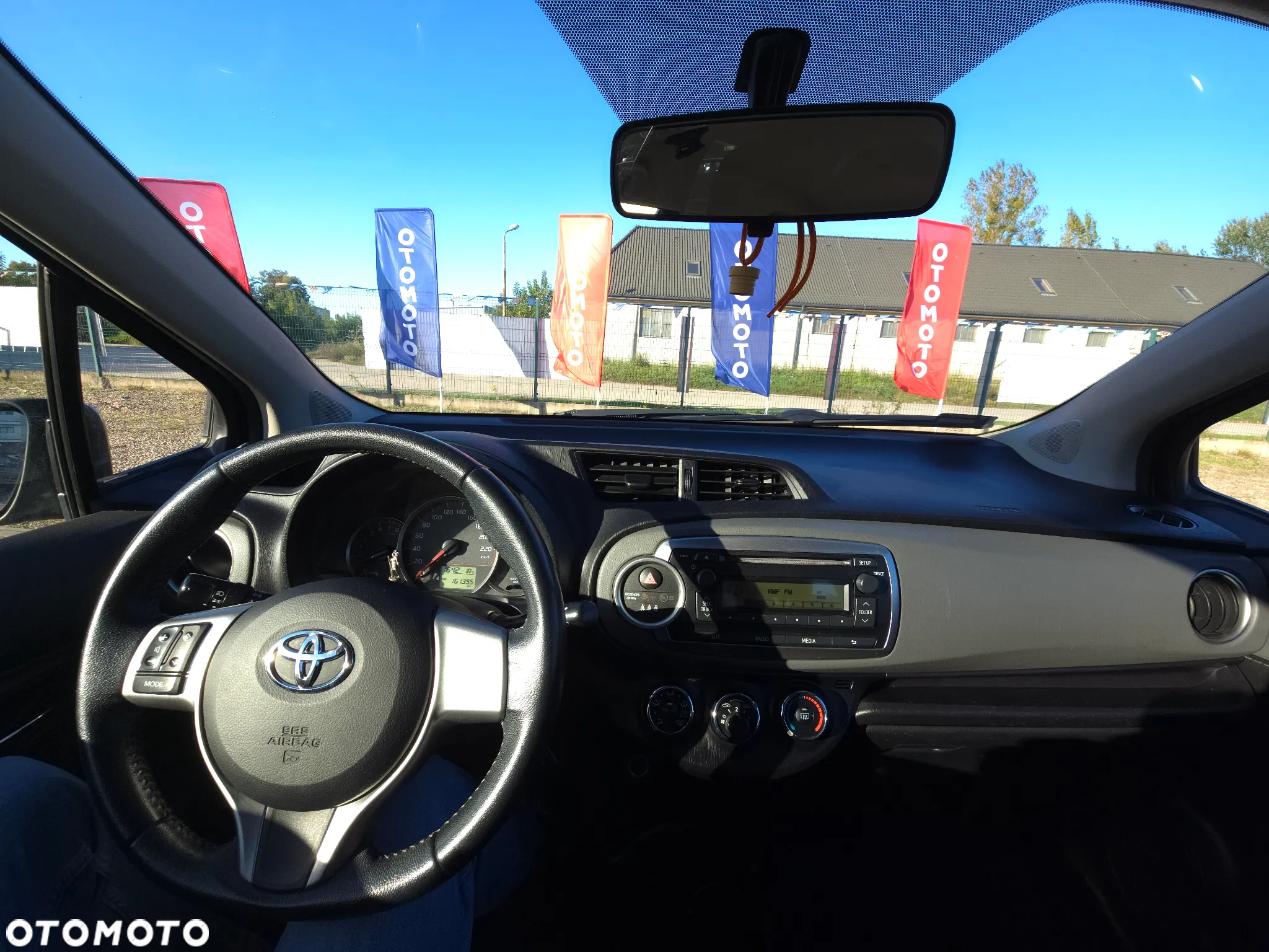 Toyota Yaris 1.0 Luna - 29