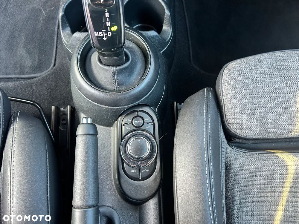 MINI Cooper S John Works Trim sport - 11