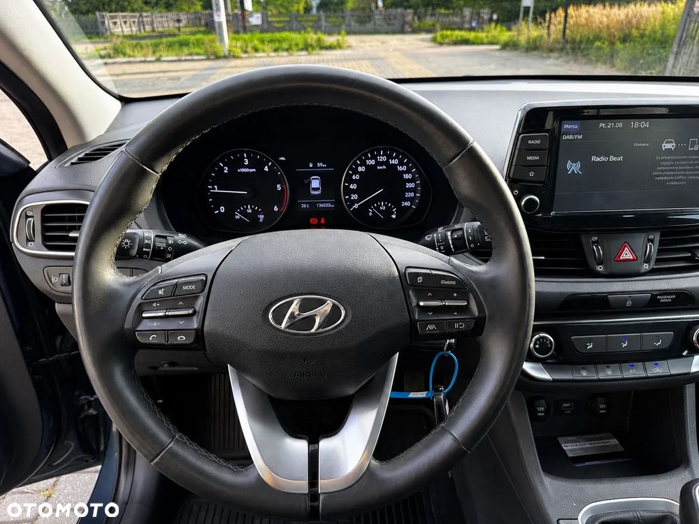 Hyundai i30 1.6 D Comfort - 6