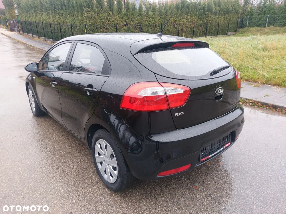 Kia Rio 1.2 Business Line - 4