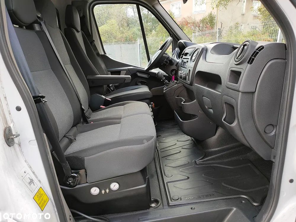 Renault Master - 15