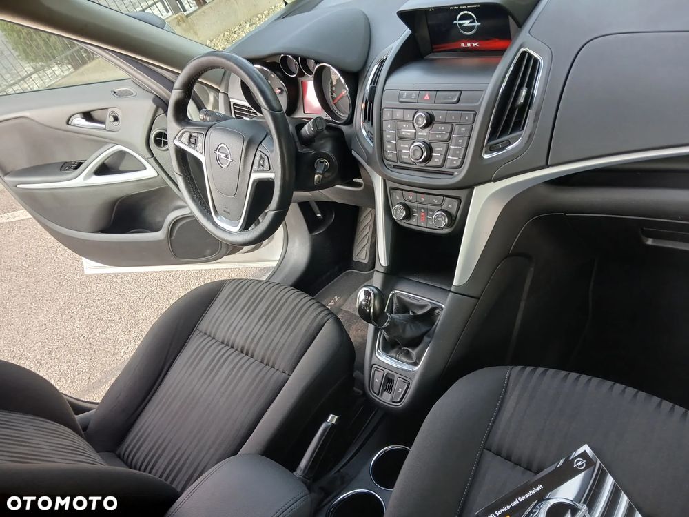 Opel Zafira - 22