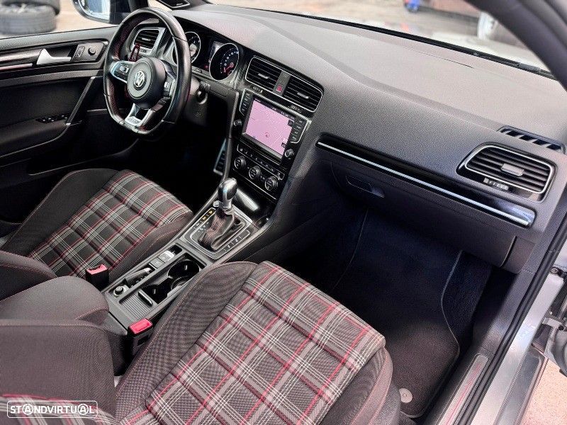 VW Golf 2.0 TSi GTi DSG Performance - 52
