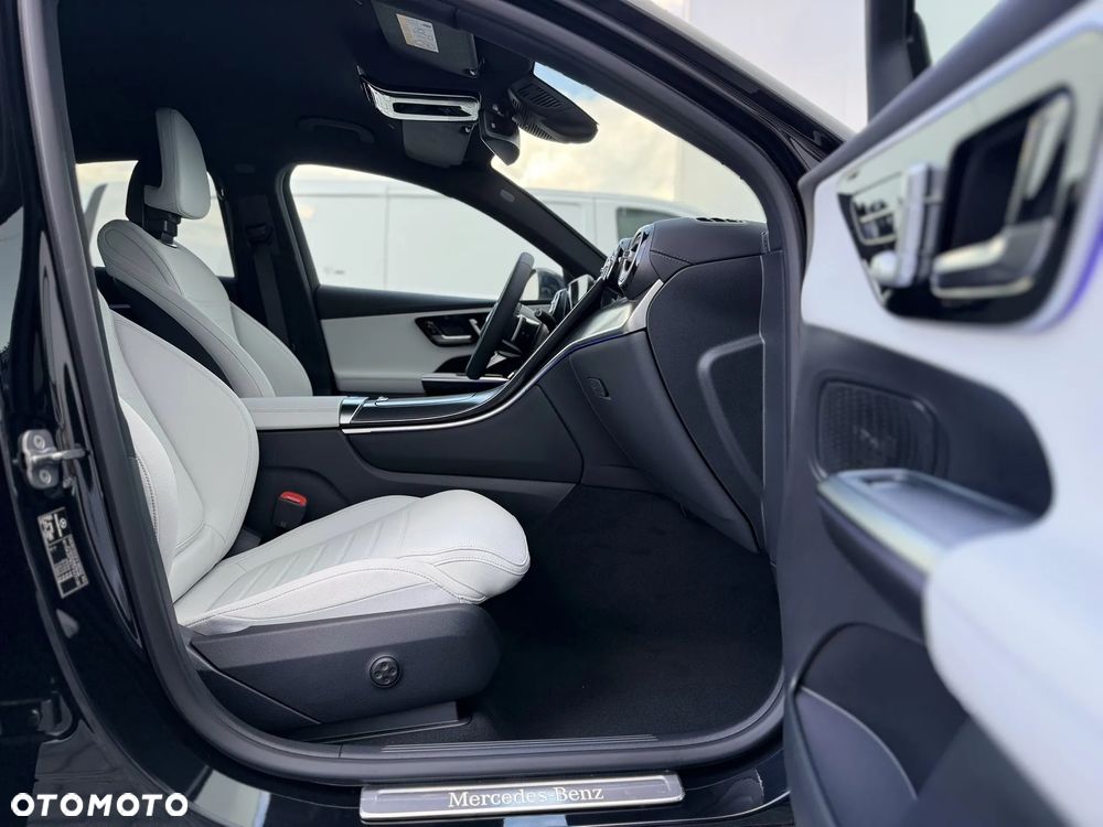 Mercedes-Benz GLC - 24