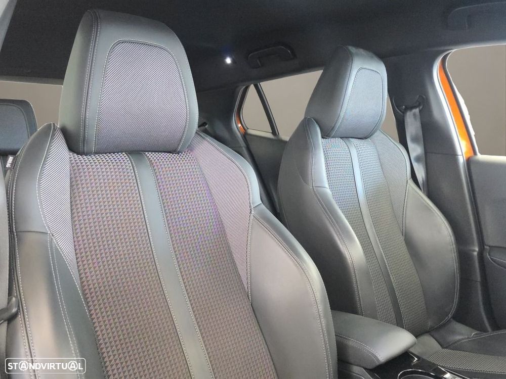 Peugeot 2008 1.2 PureTech GT Line - 15