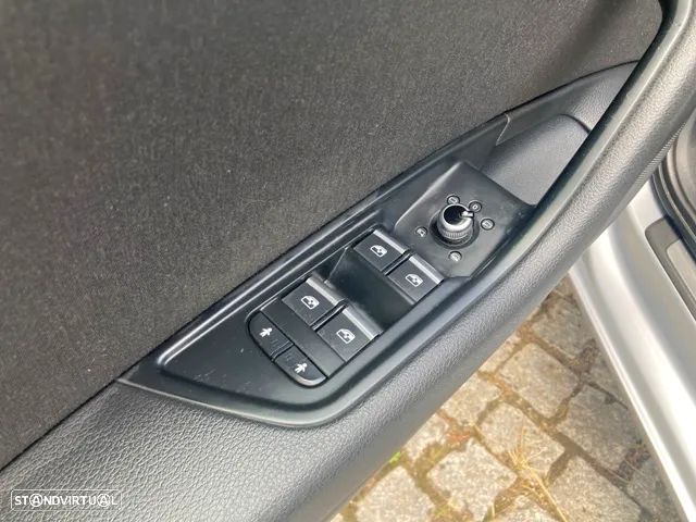 Audi A4 Avant 2.0 TDI Advance - 26