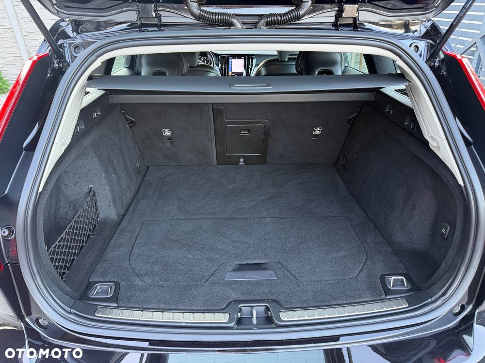 Volvo V60 Cross Country D3 Geartronic Momentum - 40