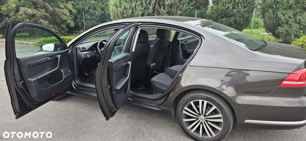 Volkswagen Passat 1.4 TSI BMT Comfortline - 15